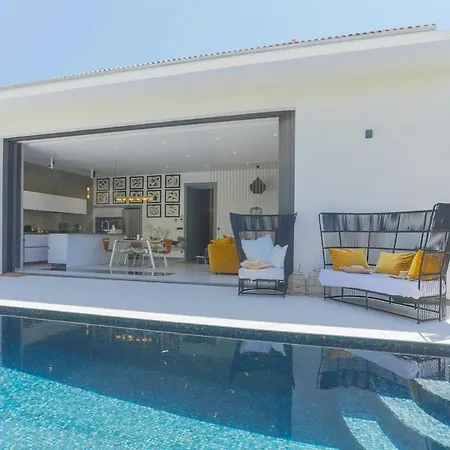 Villa Tropical *